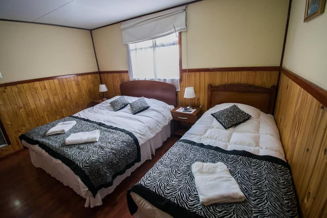 Hostal Alcazar Puerto Natales Exterior foto